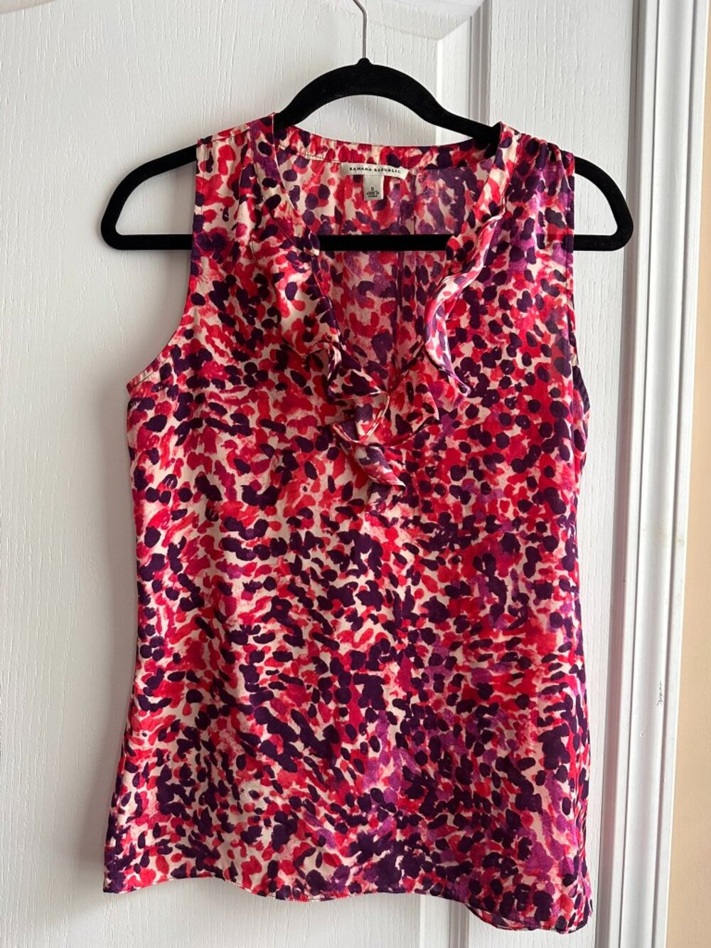 Banana Republic Pink and Purple Pattern Sleeveless Shirt Size Small